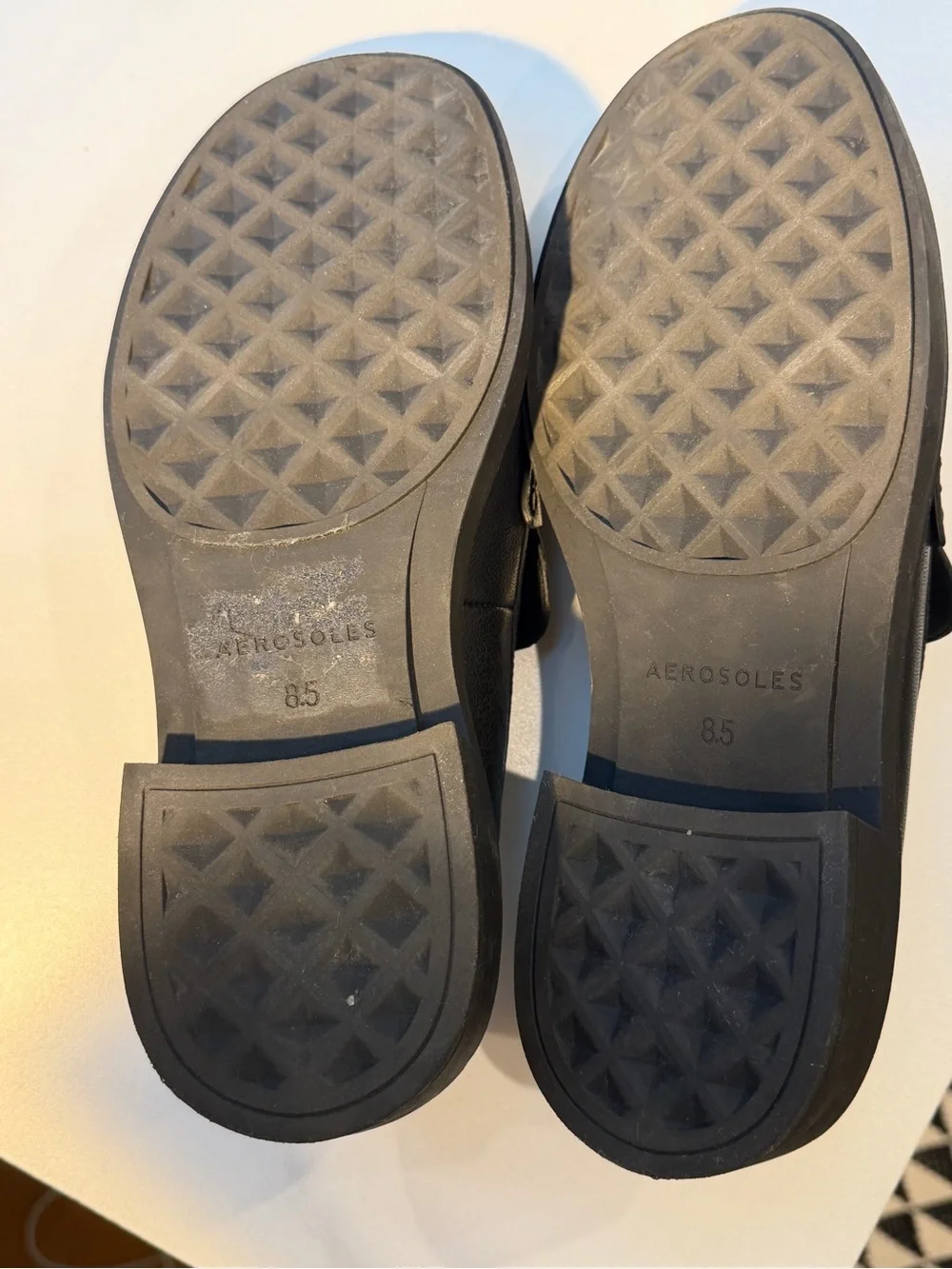 AEROSOLES Womens Black Leather Garett Penny Loafer
